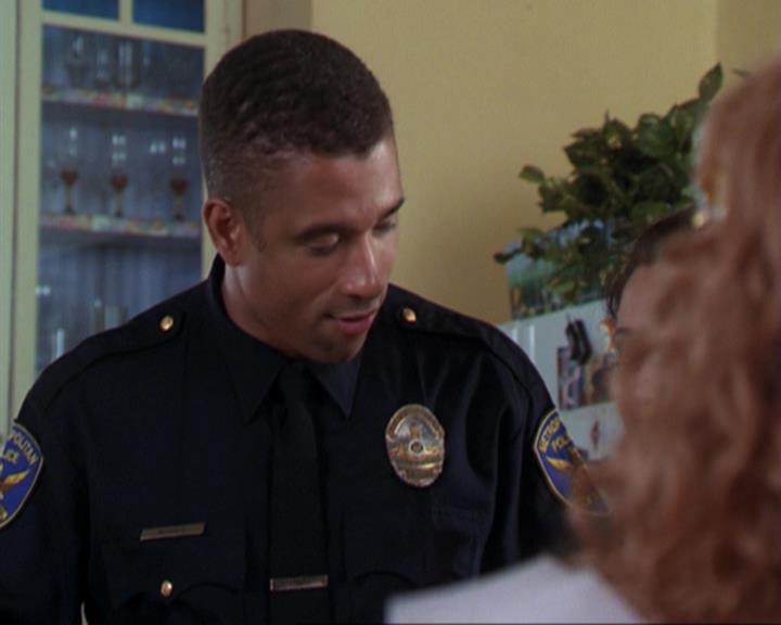 Charmed-Online_dot_net-3x04AllHalliwellsEve0095.jpg
