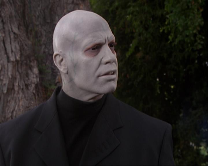 Charmed-Online_dot_net-3x04AllHalliwellsEve0164.jpg Charmed-Online_dot_net-3x04AllHalliwellsEve0164.jpg