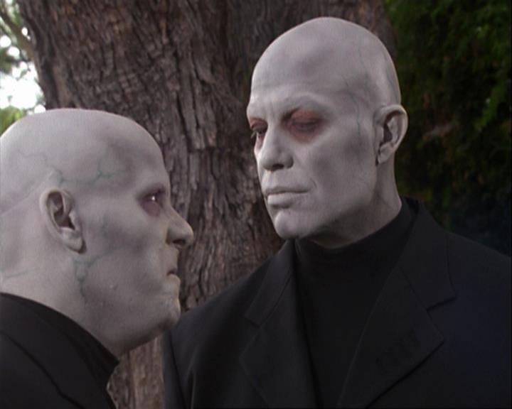 Charmed-Online_dot_net-3x04AllHalliwellsEve0197.jpg Charmed-Online_dot_net-3x04AllHalliwellsEve0197.jpg