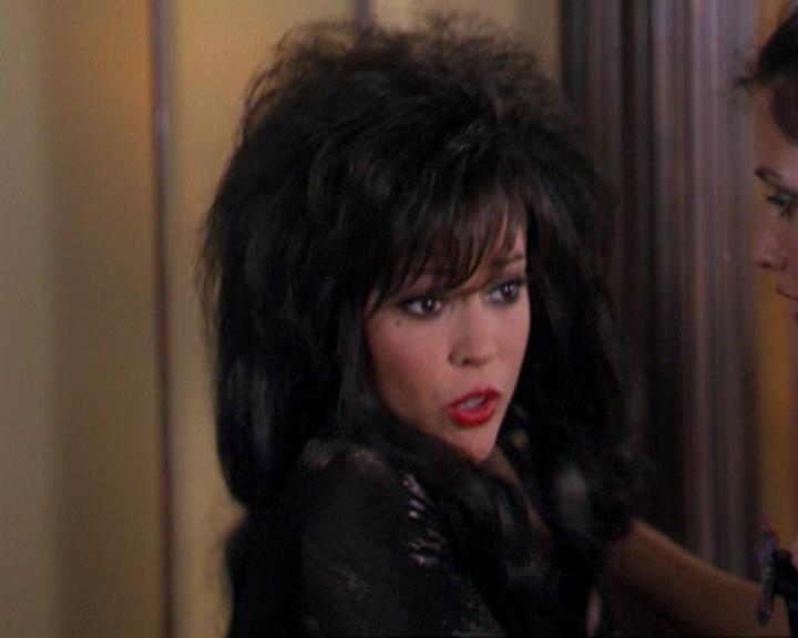 Charmed-Online_dot_net-3x04AllHalliwellsEve0240.jpg Charmed-Online_dot_net-3x04AllHalliwellsEve0240.jpg
