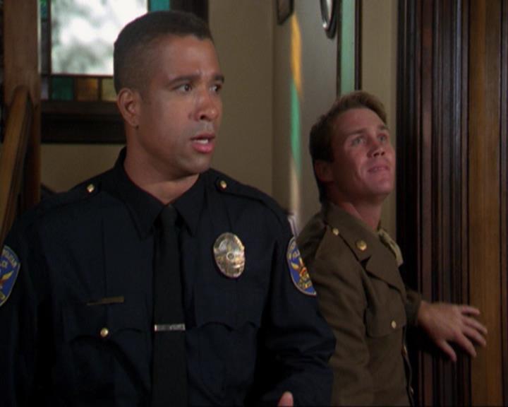 Charmed-Online_dot_net-3x04AllHalliwellsEve0265.jpg