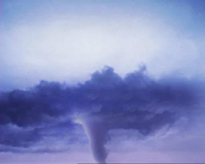 Charmed-Online_dot_net-3x04AllHalliwellsEve0321.jpg Charmed-Online_dot_net-3x04AllHalliwellsEve0321.jpg