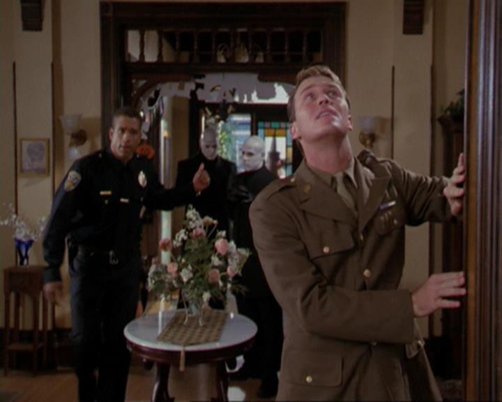 Charmed-Online_dot_net-3x04AllHalliwellsEve0534.jpg Charmed-Online_dot_net-3x04AllHalliwellsEve0534.jpg