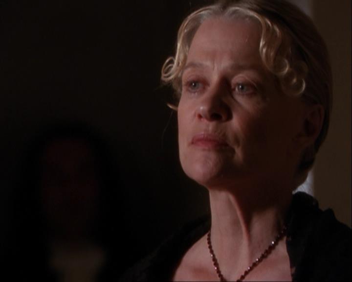 Charmed-Online_dot_net-3x04AllHalliwellsEve0936.jpg Charmed-Online_dot_net-3x04AllHalliwellsEve0936.jpg