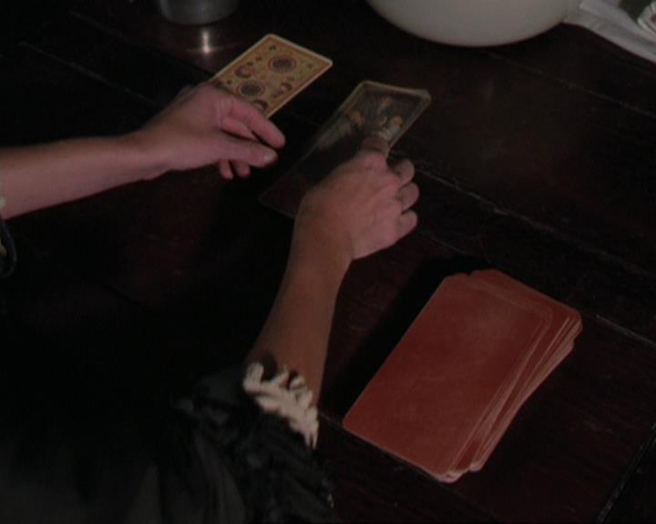 Charmed-Online_dot_net-3x04AllHalliwellsEve1131.jpg Charmed-Online_dot_net-3x04AllHalliwellsEve1131.jpg