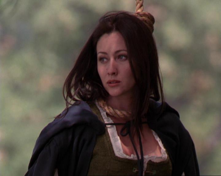 Charmed-Online_dot_net-3x04AllHalliwellsEve1523.jpg Charmed-Online_dot_net-3x04AllHalliwellsEve1523.jpg