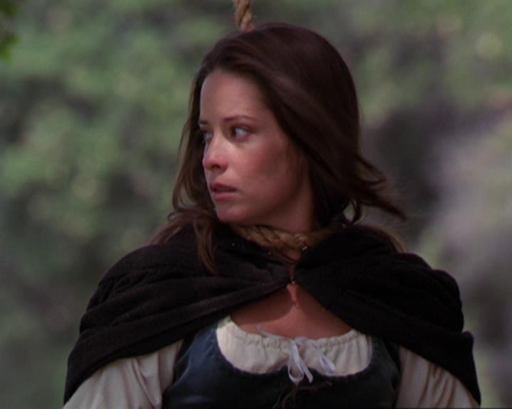 Charmed-Online_dot_net-3x04AllHalliwellsEve1524.jpg