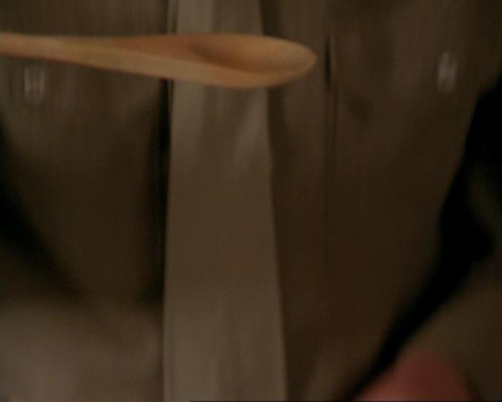 Charmed-Online_dot_net-3x04AllHalliwellsEve1659.jpg Charmed-Online_dot_net-3x04AllHalliwellsEve1659.jpg