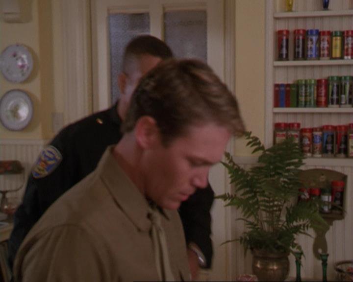 Charmed-Online_dot_net-3x04AllHalliwellsEve1664.jpg