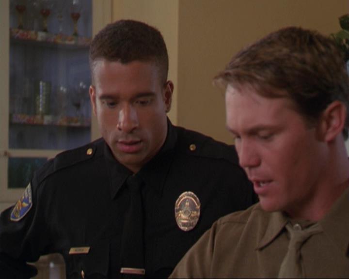 Charmed-Online_dot_net-3x04AllHalliwellsEve1679.jpg Charmed-Online_dot_net-3x04AllHalliwellsEve1679.jpg