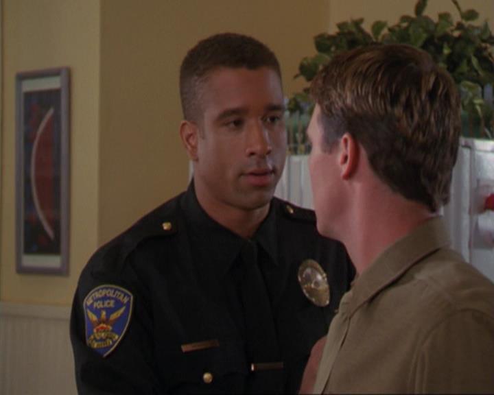 Charmed-Online_dot_net-3x04AllHalliwellsEve1700.jpg Charmed-Online_dot_net-3x04AllHalliwellsEve1700.jpg