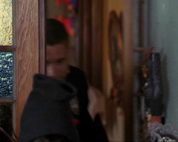 Charmed-Online_dot_net-3x04AllHalliwellsEve1708.jpg
