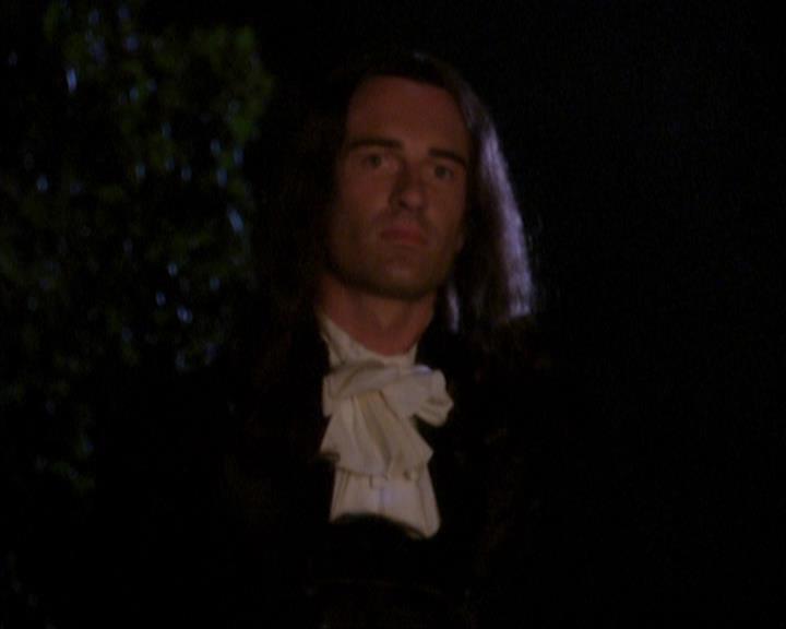 Charmed-Online_dot_net-3x04AllHalliwellsEve2016.jpg Charmed-Online_dot_net-3x04AllHalliwellsEve2016.jpg