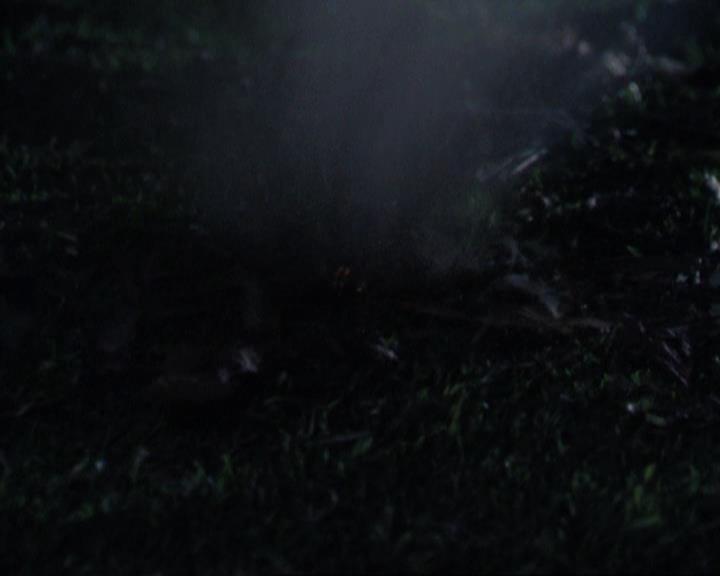 Charmed-Online_dot_net-3x04AllHalliwellsEve2058.jpg