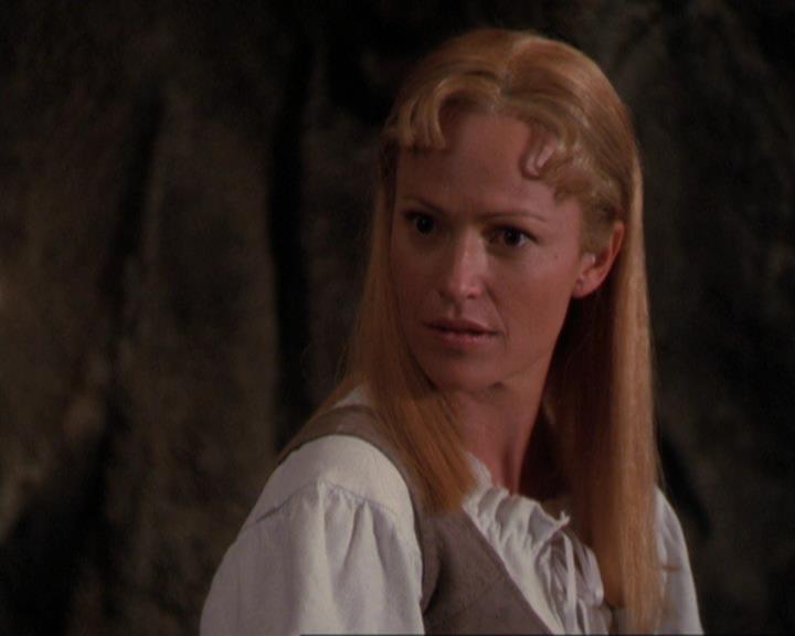 Charmed-Online_dot_net-3x04AllHalliwellsEve2207.jpg Charmed-Online_dot_net-3x04AllHalliwellsEve2207.jpg