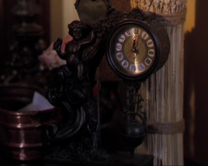 Charmed-Online_dot_net-3x04AllHalliwellsEve2218.jpg
