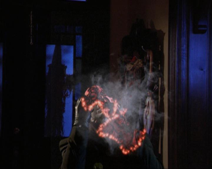 Charmed-Online_dot_net-3x04AllHalliwellsEve2253.jpg
