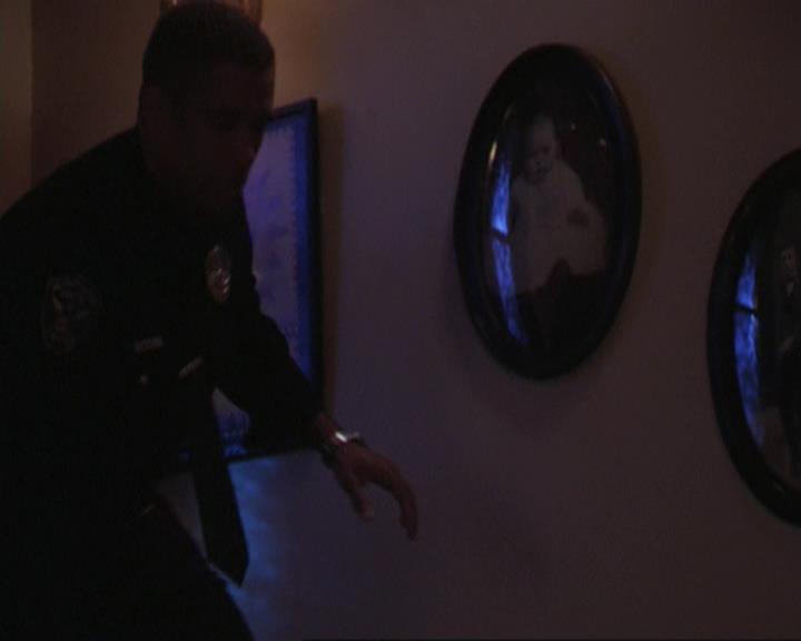 Charmed-Online_dot_net-3x04AllHalliwellsEve2264.jpg