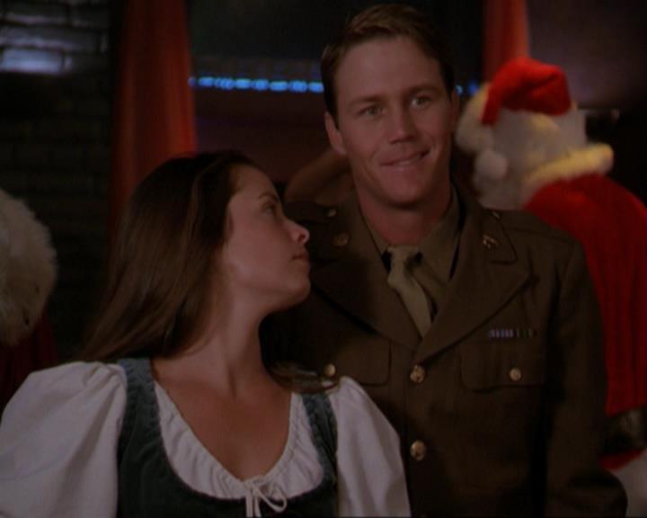 Charmed-Online_dot_net-3x04AllHalliwellsEve2345.jpg Charmed-Online_dot_net-3x04AllHalliwellsEve2345.jpg