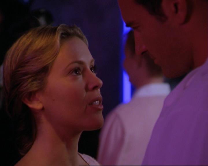 Charmed-Online_dot_net-3x04AllHalliwellsEve2452.jpg