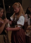 Charmed-Online_dot_net-3x04AllHalliwellsEve1286.jpg