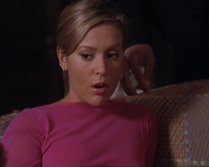 Charmed-Online-dot-net_305SightUnseen0318.jpg