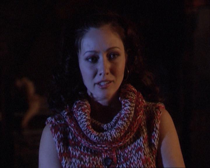 Charmed-Online-dot-net_305SightUnseen0401.jpg