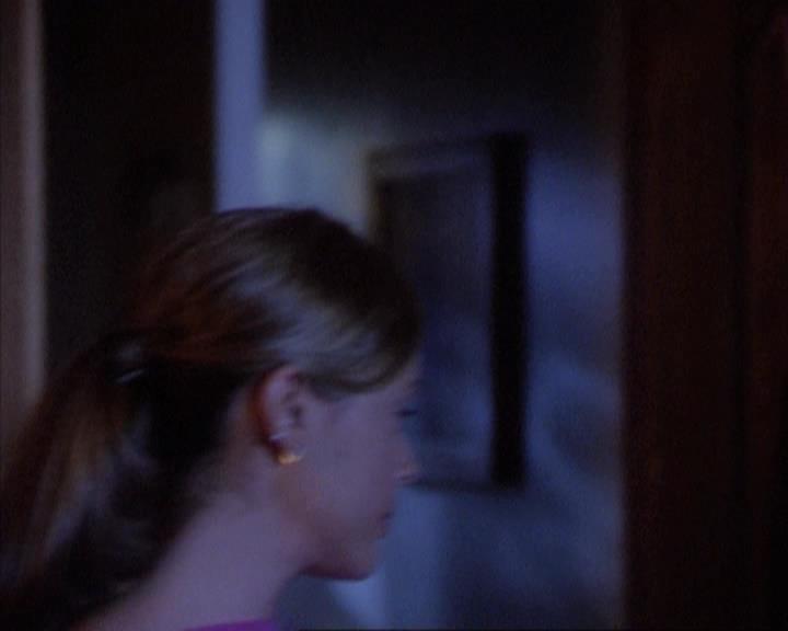 Charmed-Online-dot-net_305SightUnseen0411.jpg