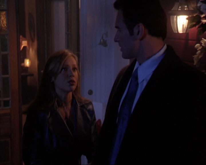 Charmed-Online-dot-net_305SightUnseen1465.jpg