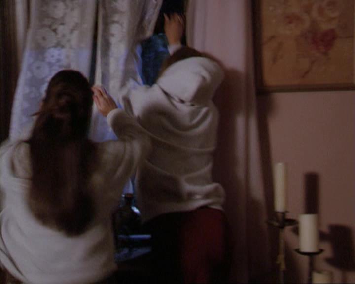 Charmed-Online-dot-net_305SightUnseen1620.jpg