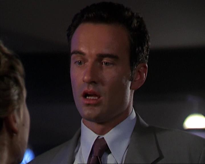 Charmed-Online-dot-net_307PowerOutage0278.jpg