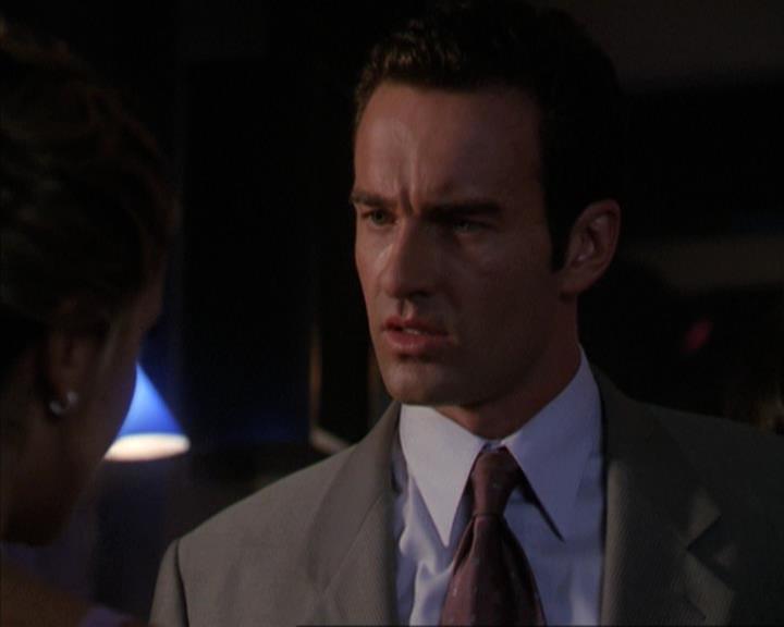 Charmed-Online-dot-net_307PowerOutage0324.jpg