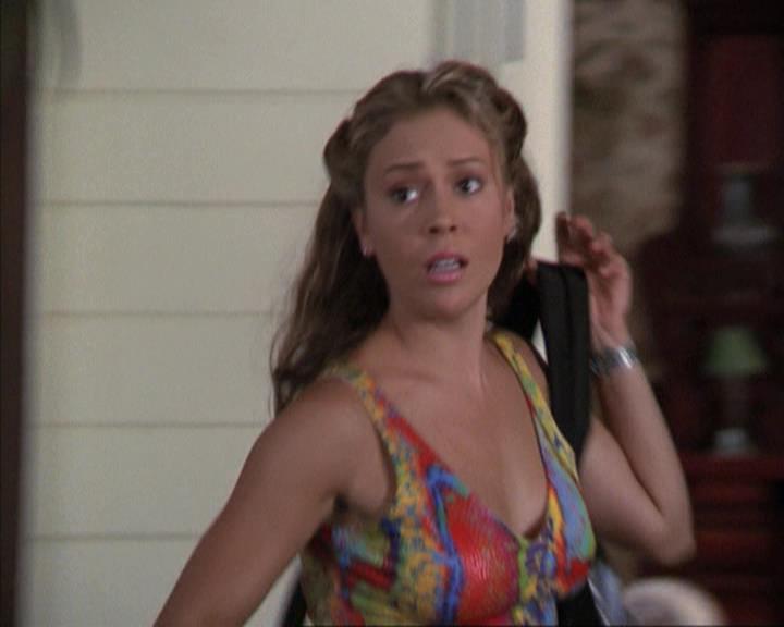 Charmed-Online-dot-net_307PowerOutage0372.jpg