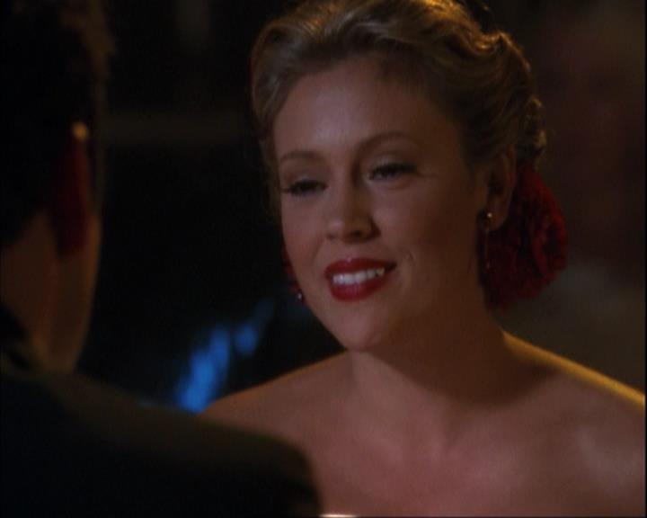 Charmed-Online-dot-net_307PowerOutage0977.jpg