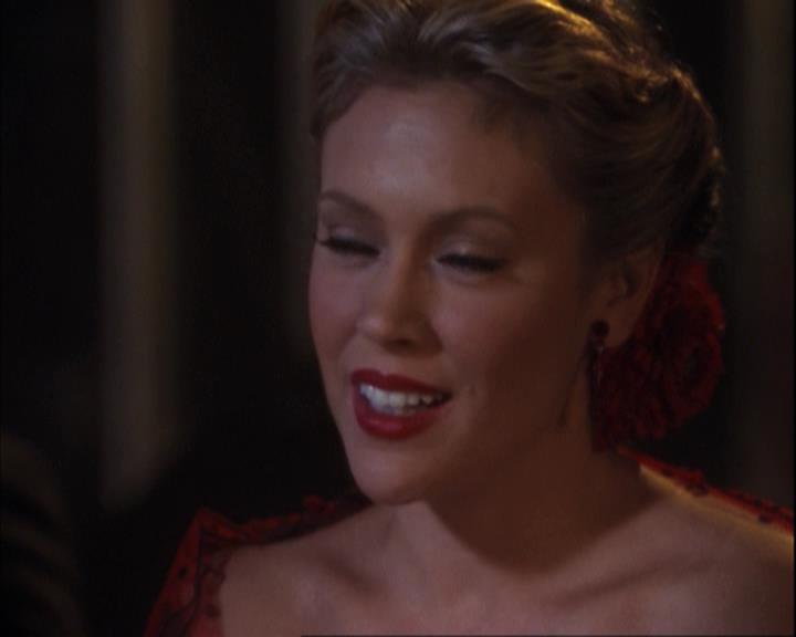 Charmed-Online-dot-net_307PowerOutage1043.jpg