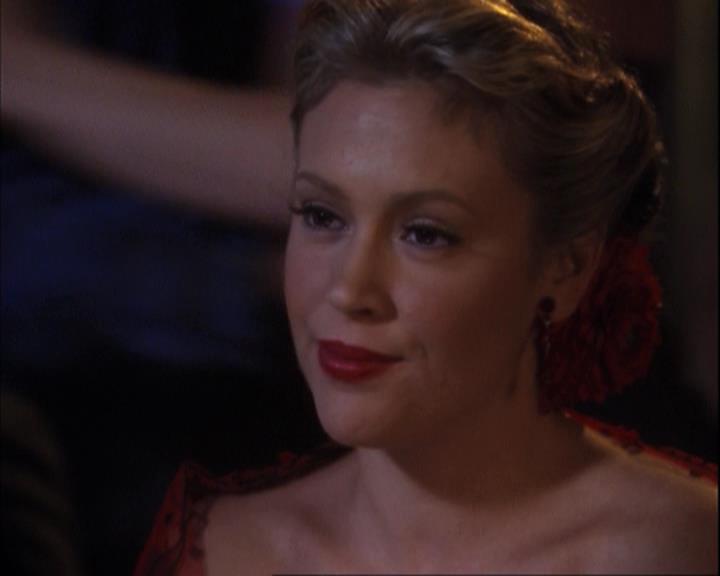 Charmed-Online-dot-net_307PowerOutage1045.jpg