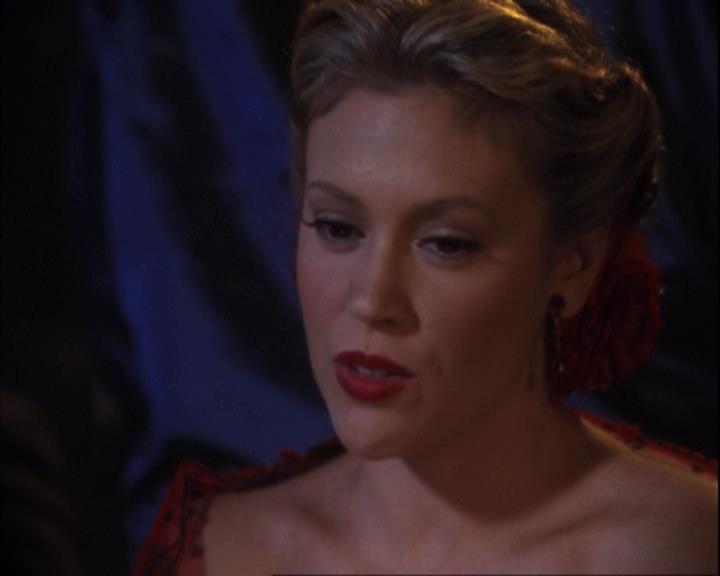 Charmed-Online-dot-net_307PowerOutage1046.jpg
