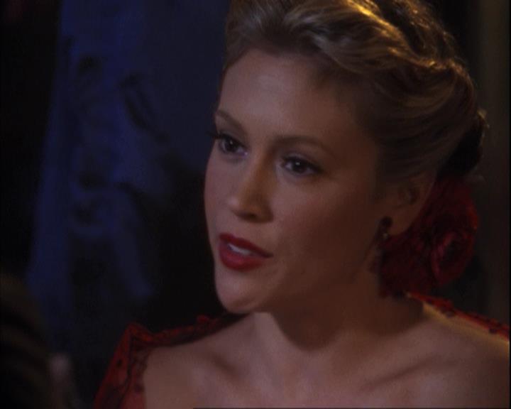 Charmed-Online-dot-net_307PowerOutage1047.jpg