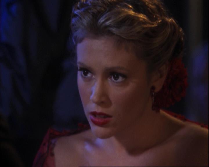 Charmed-Online-dot-net_307PowerOutage1061.jpg