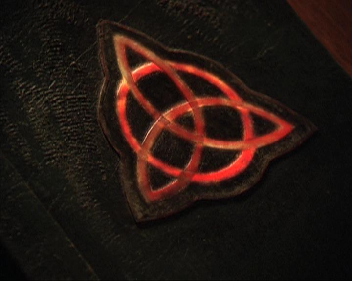 Charmed-Online-dot-net_307PowerOutage1409.jpg