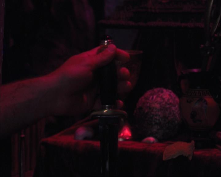 Charmed-Online-dot-net_307PowerOutage1718.jpg