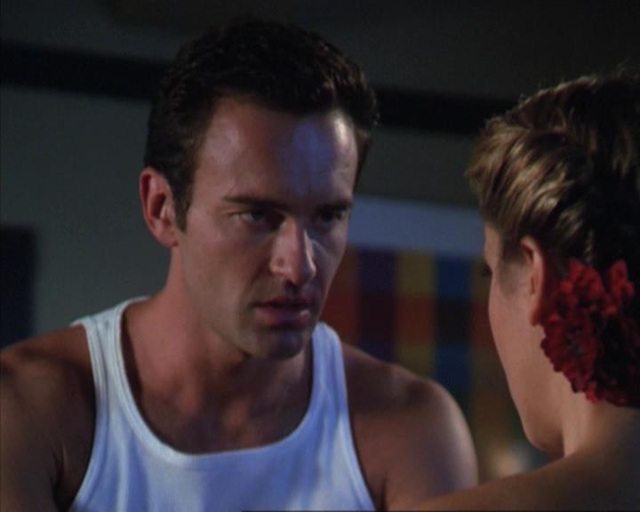 Charmed-Online-dot-net_307PowerOutage1834.jpg