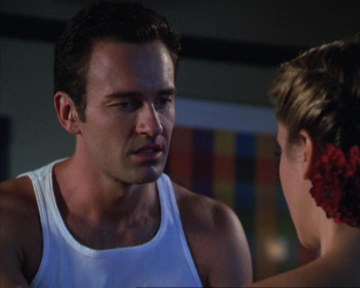 Charmed-Online-dot-net_307PowerOutage1850.jpg