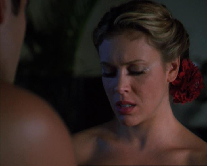 Charmed-Online-dot-net_307PowerOutage1855.jpg