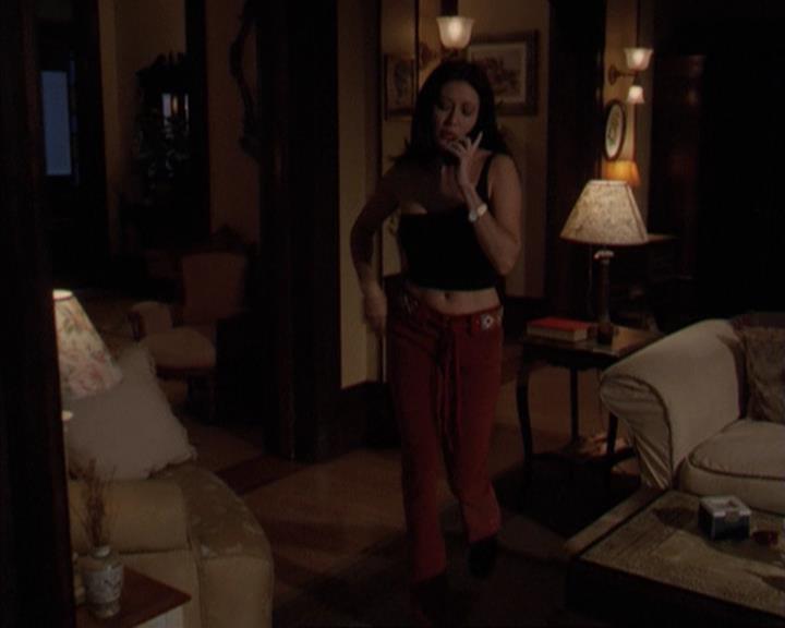 Charmed-Online-dot-net_307PowerOutage1952.jpg