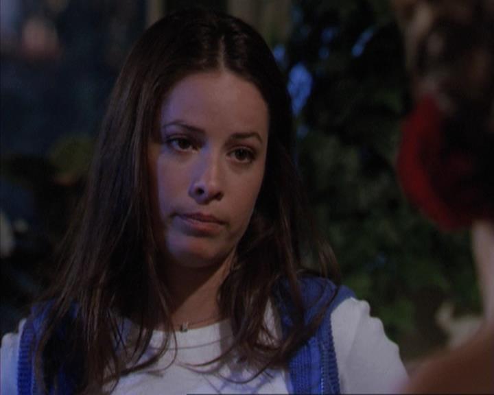 Charmed-Online-dot-net_307PowerOutage2001.jpg