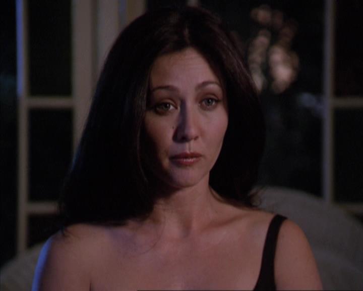 Charmed-Online-dot-net_307PowerOutage2006.jpg
