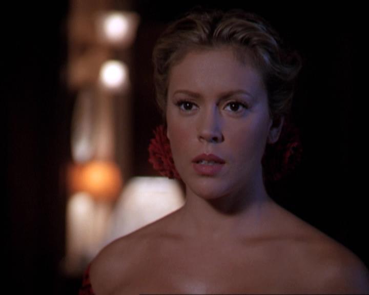 Charmed-Online-dot-net_307PowerOutage2011.jpg