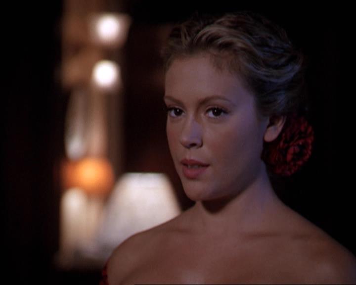 Charmed-Online-dot-net_307PowerOutage2053.jpg