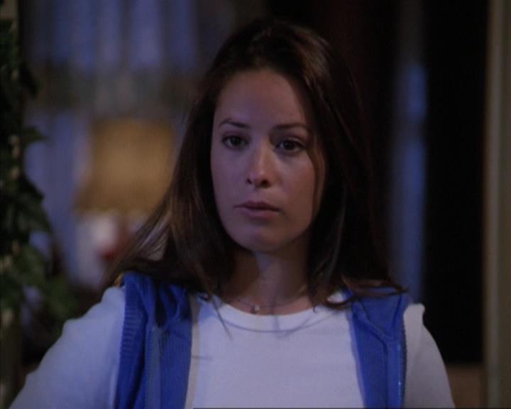 Charmed-Online-dot-net_307PowerOutage2062.jpg
